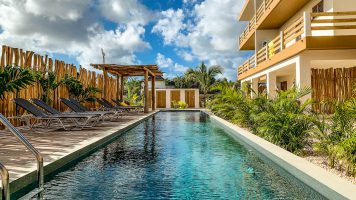 Isla penthouse & garden apartments